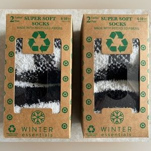 Lot of 2 Winter Essentials Super Soft Socks 2 Pair x 2 - Size 4-10